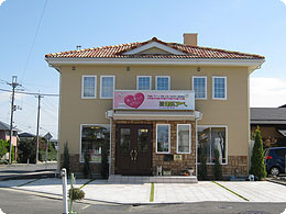 �O��